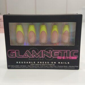 GLAMNETIC ! Reusable Press On Nails